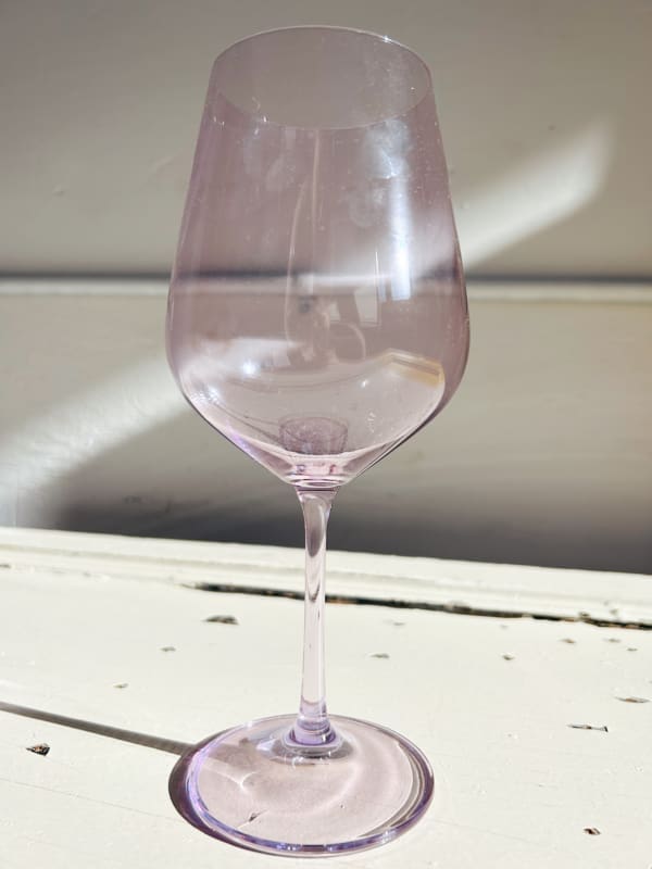 The Hostess Large Wine Glass - Image 5