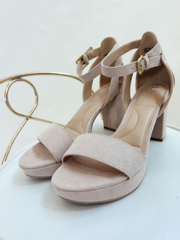 The Go On Nude Heels - Image 2